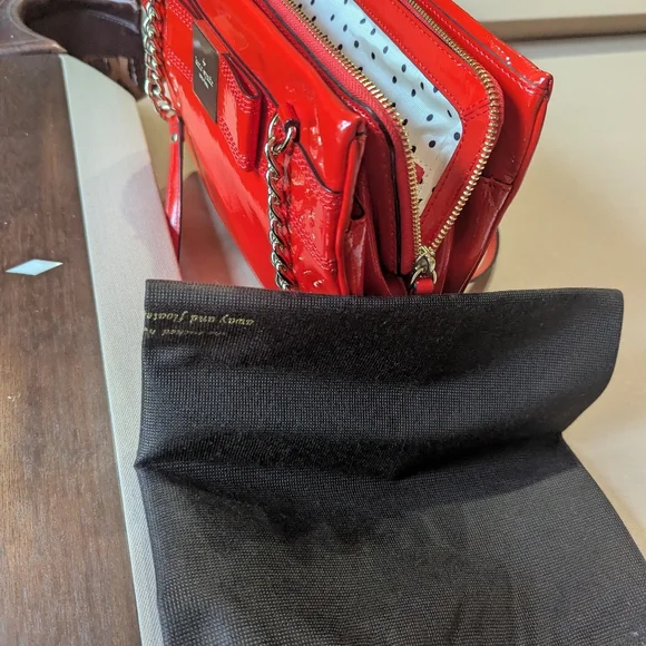 Kate Spade Patent Leather Bow Handbag in Gorgeous Red, Like NEW♦️ - Picture 14 of 16